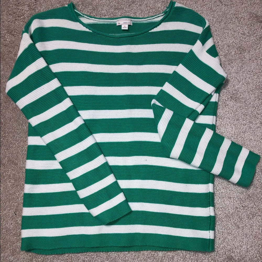GAP sweater